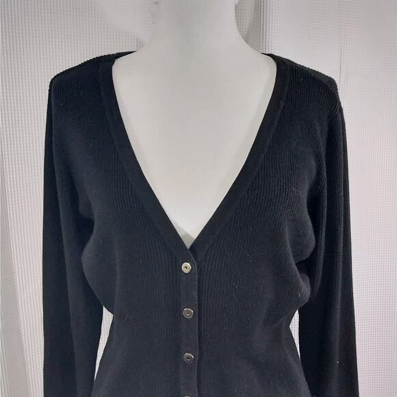 WHITE HOUSE BLACK MARKET! BLACK RIBBED KNIT, WHITE TRIM, POCKETED SWEATER! SZ L - Picture 3 of 9